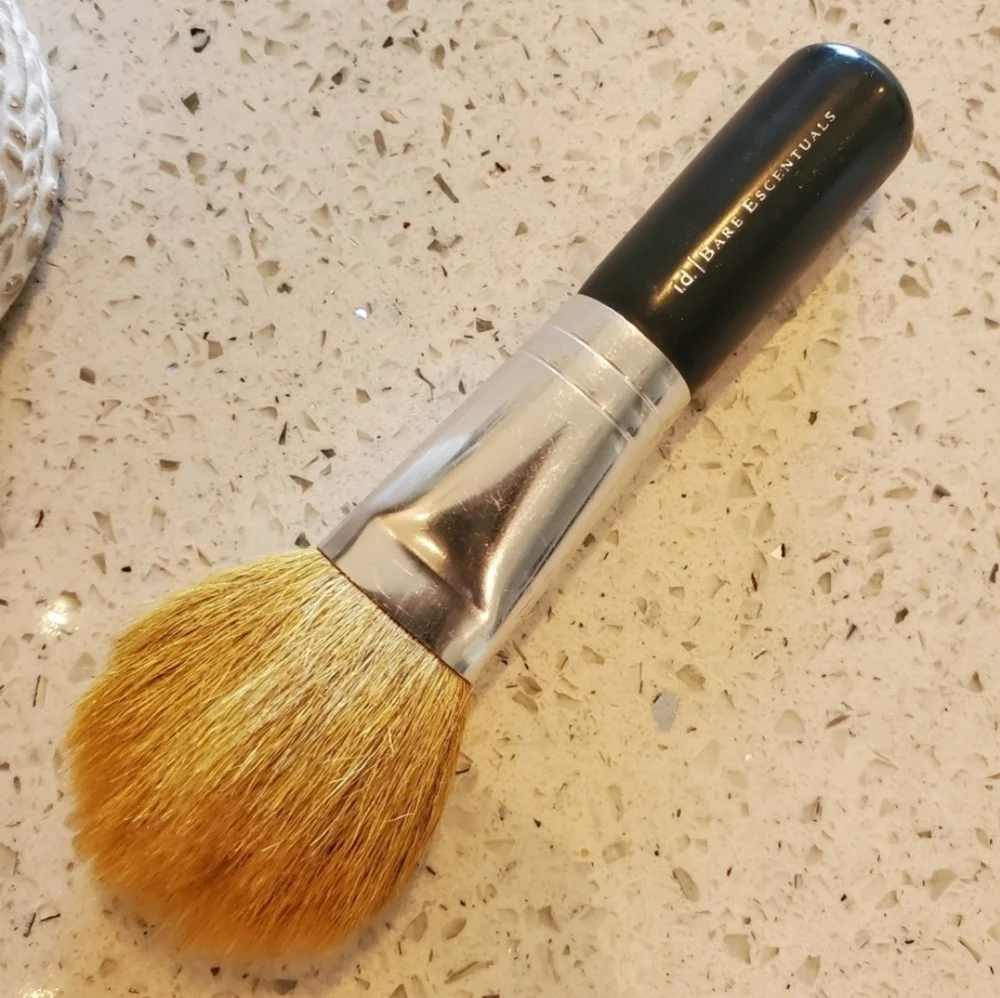 Bare Escentuals Flawless Face Brush Makeup Powder Cosmetic Foundation Travel